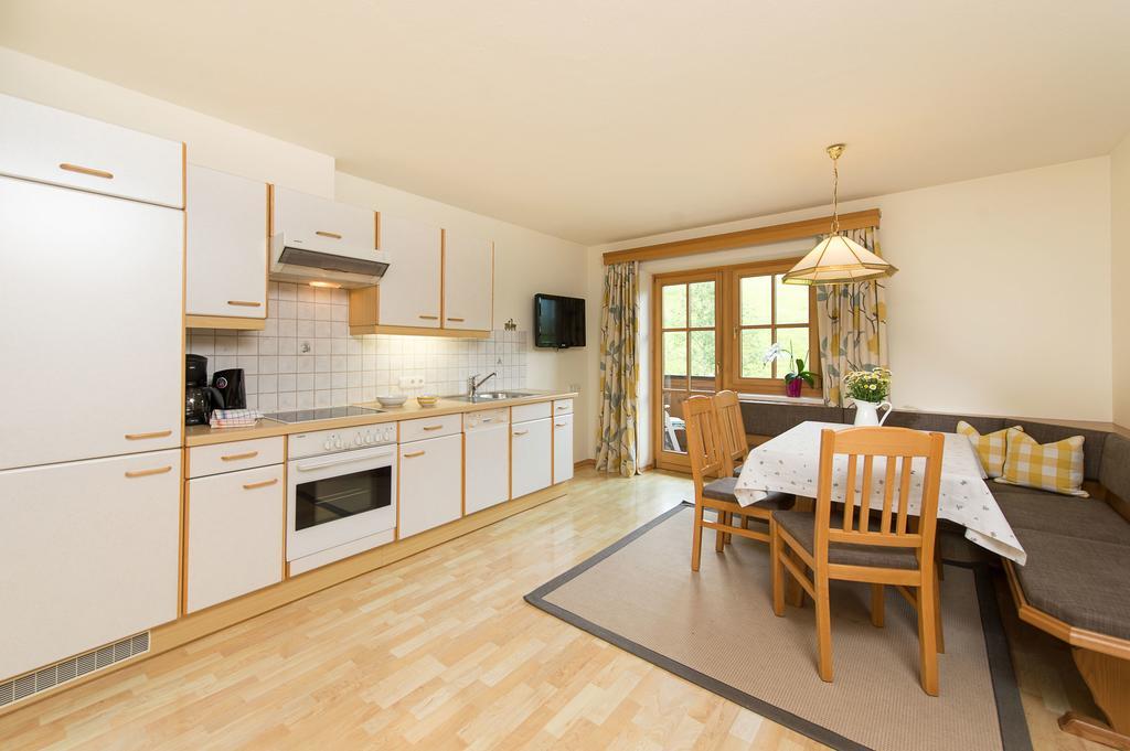 Pension Appartements Alpenblick Maria Alm am Steinernen Meer Exterior foto