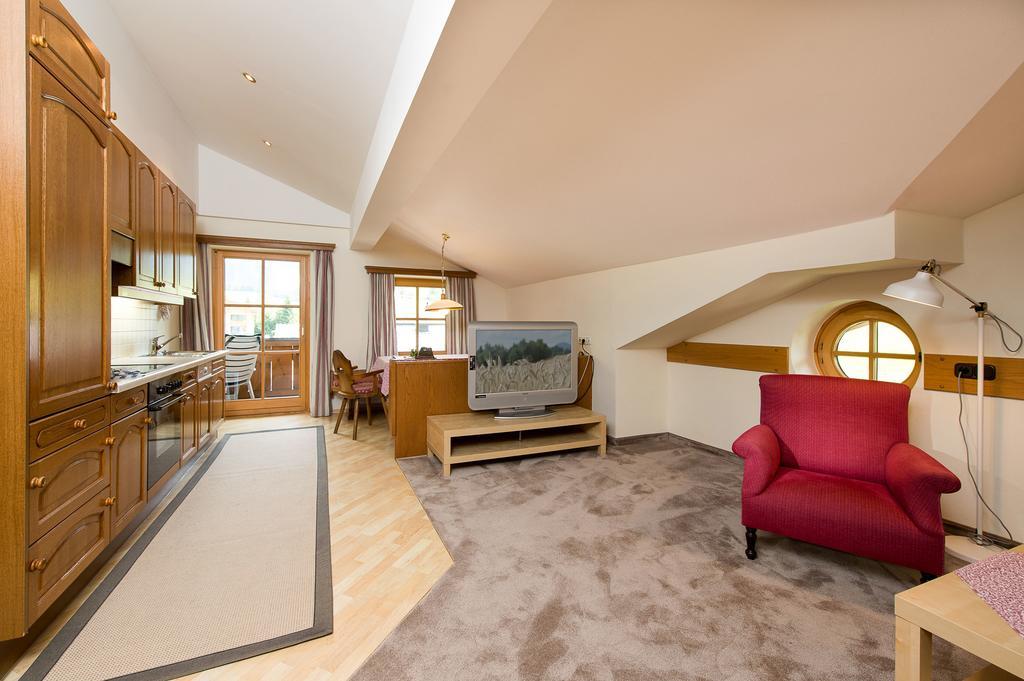 Pension Appartements Alpenblick Maria Alm am Steinernen Meer Exterior foto